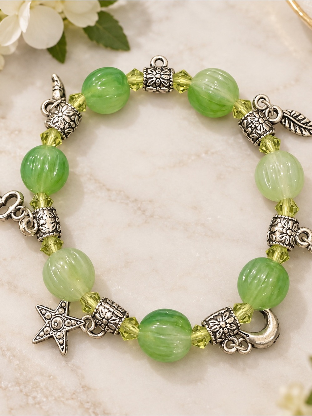 Green Beaded Stretch Bracelet Silver Tone Star Moon Key Leaf Charms Boho